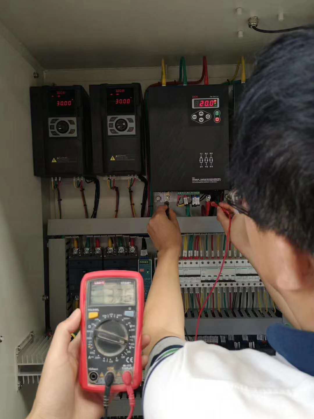 化工行業(yè)—調(diào)功器、變頻器(圖2)